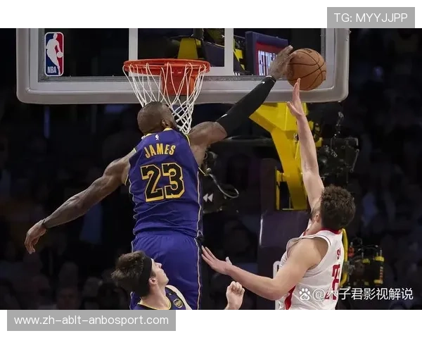 詹姆斯在2024年个人品牌篮球训练营中分享进攻端经验影响范围